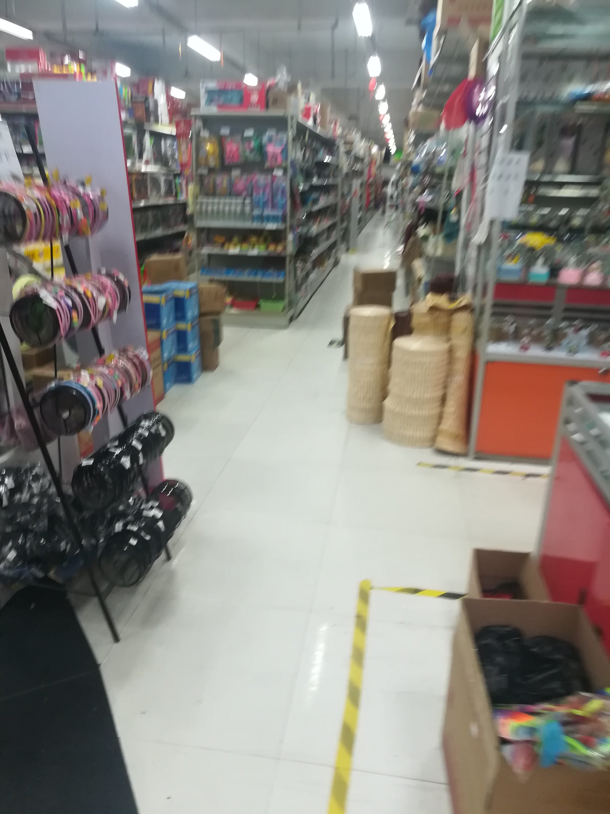 探訪(fǎng)淮河路與慶豐街的寶藏 義烏日用百貨直銷(xiāo)超市